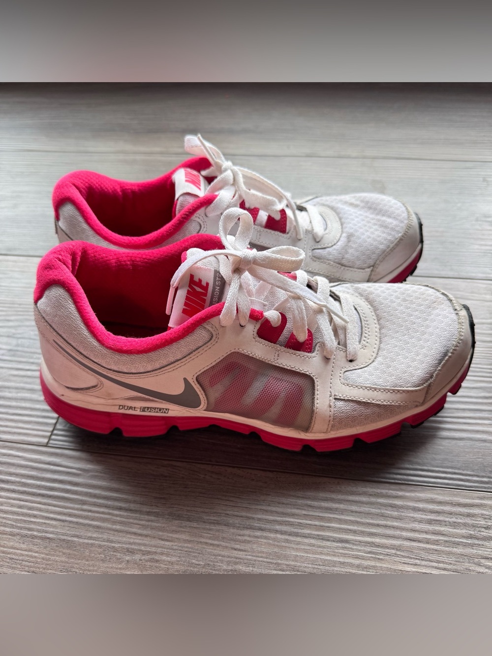 Nike Women’s White and Pink Dual-Fusion Running Sneakers